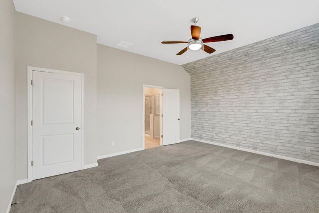 104 Joseph Hawkins LN, Bastrop, TX 78602