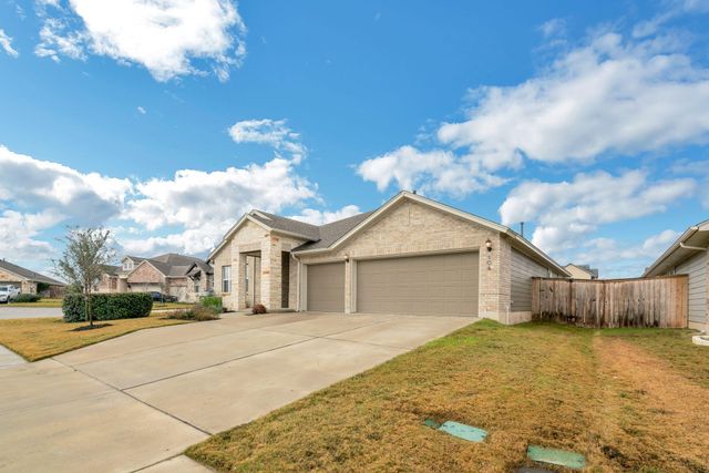 104 Joseph Hawkins LN, Bastrop, TX 78602