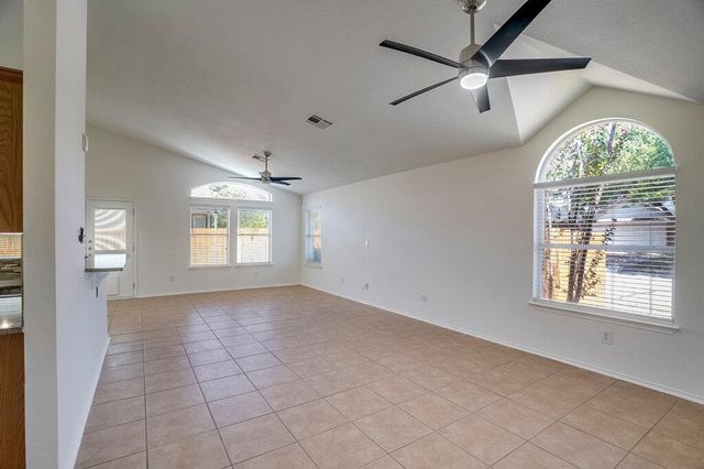 900 Fenway Park CT, Round Rock, TX 78665