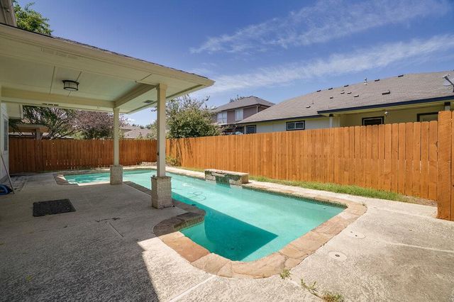 900 Fenway Park CT, Round Rock, TX 78665