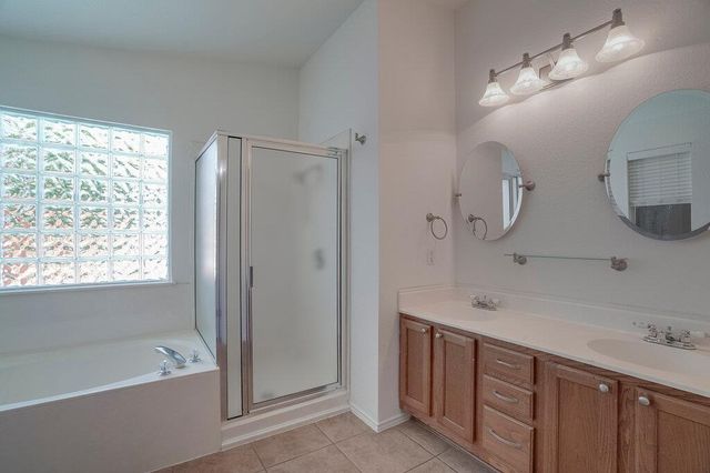 900 Fenway Park CT, Round Rock, TX 78665