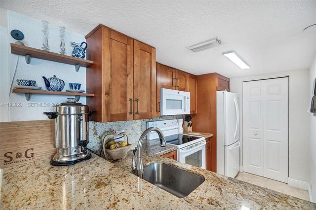 770 Claughton Island Dr 503, Miami, FL 33131