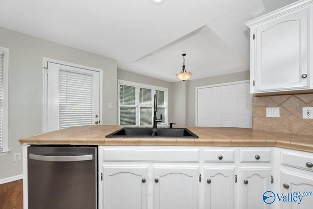 180 Jarrett Lane, Madison, AL 35758