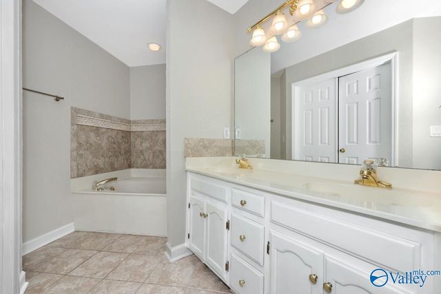 180 Jarrett Lane, Madison, AL 35758