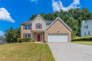 818 Pond View Court, Sugar Hill, GA 30518