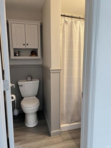 1830 Oak Street, Linton, IN 47441