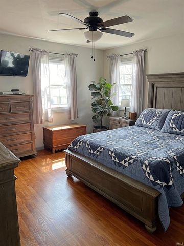 1830 Oak Street, Linton, IN 47441