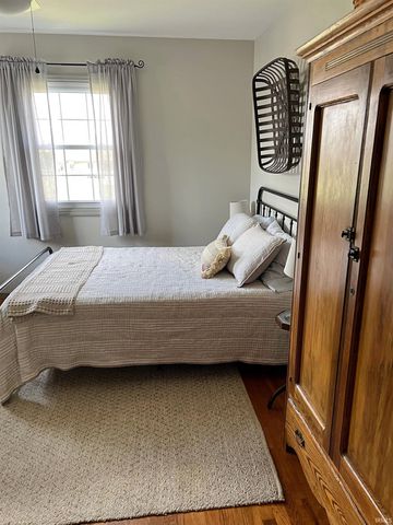 1830 Oak Street, Linton, IN 47441