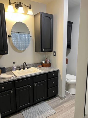 1830 Oak Street, Linton, IN 47441