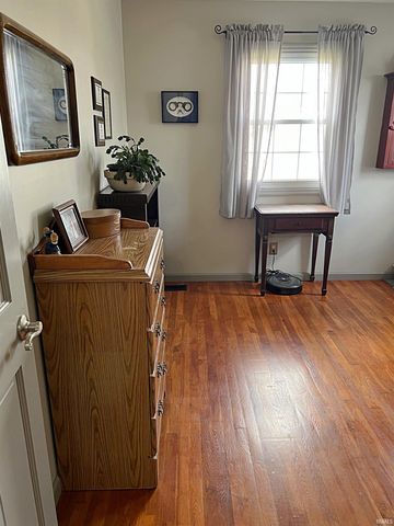 1830 Oak Street, Linton, IN 47441