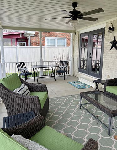 1830 Oak Street, Linton, IN 47441