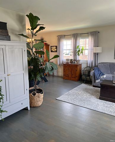 1830 Oak Street, Linton, IN 47441