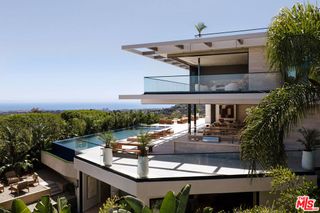1210 Chickory Lane, Los Angeles, CA 90049