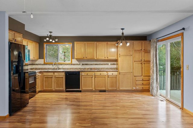 2483 Hidden Valley Lane, Stillwater, MN 55082