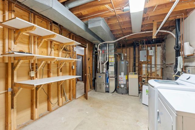 2483 Hidden Valley Lane, Stillwater, MN 55082