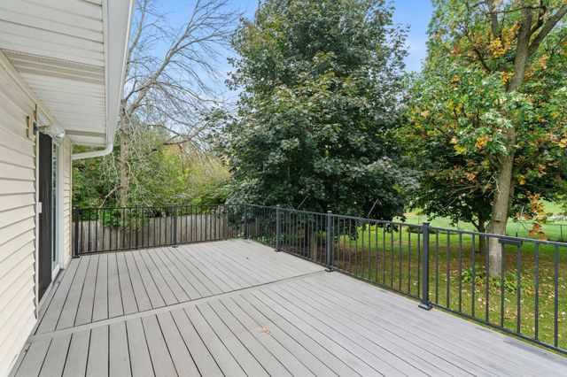 2483 Hidden Valley Lane, Stillwater, MN 55082