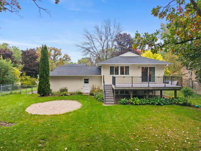 2483 Hidden Valley Lane, Stillwater, MN 55082