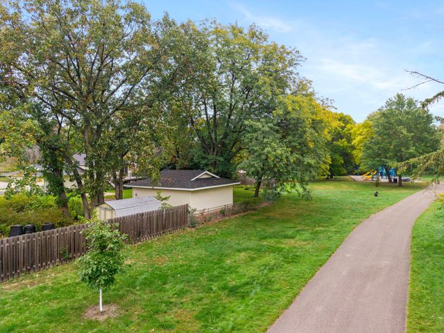 2483 Hidden Valley Lane, Stillwater, MN 55082