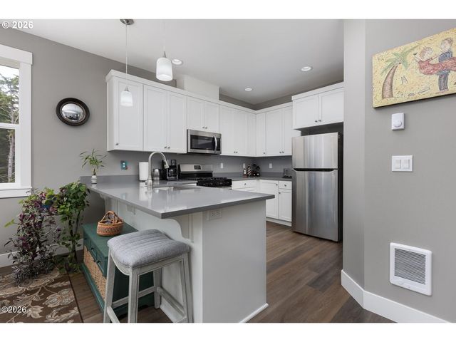 4145 Se INLET Ave, Lincoln City, OR 97367