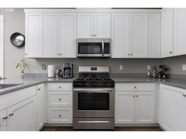 4145 Se INLET Ave, Lincoln City, OR 97367