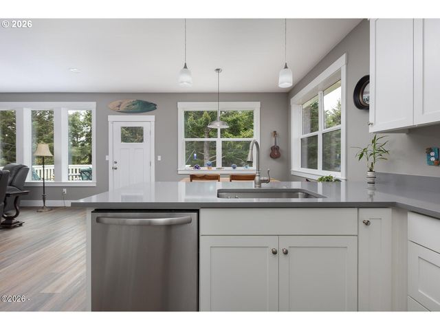 4145 Se INLET Ave, Lincoln City, OR 97367