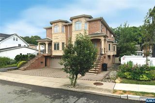 258 4th Street A, Palisades Park, NJ 07650
