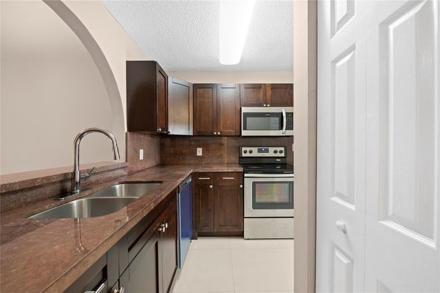 8354 NW 37th Street, Sunrise, FL 33351