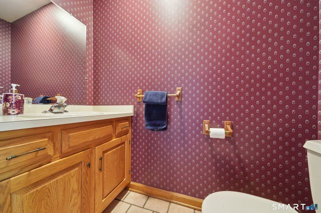 22 Knollwood Drive, Fairfield, CT 06824