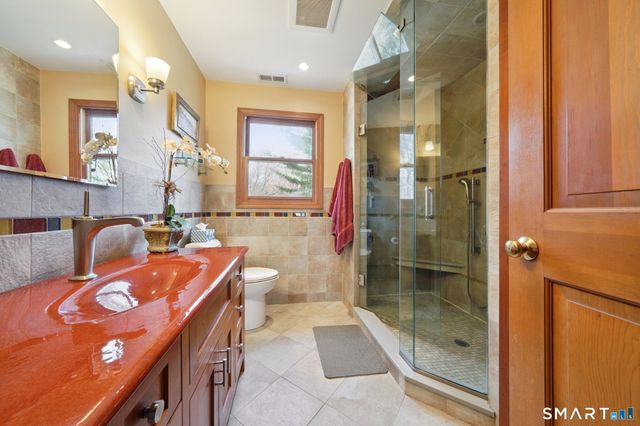 22 Knollwood Drive, Fairfield, CT 06824