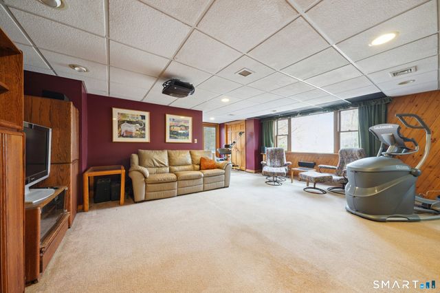 22 Knollwood Drive, Fairfield, CT 06824