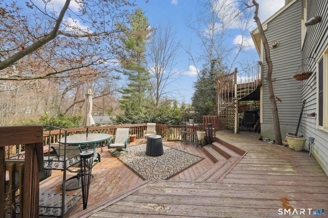 22 Knollwood Drive, Fairfield, CT 06824