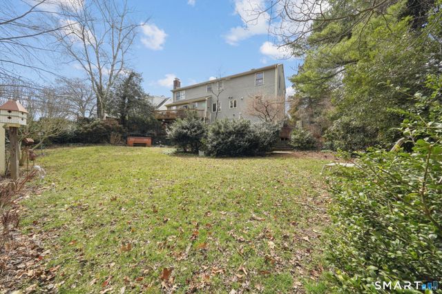 22 Knollwood Drive, Fairfield, CT 06824