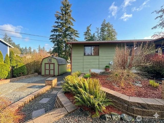 13111 Elm Avenue NW, Poulsbo, WA 98370