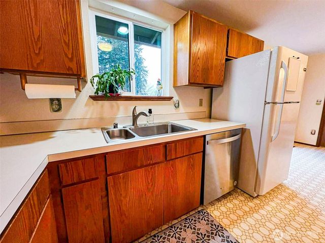 13111 Elm Avenue NW, Poulsbo, WA 98370