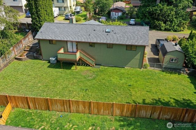 13111 Elm Avenue NW, Poulsbo, WA 98370