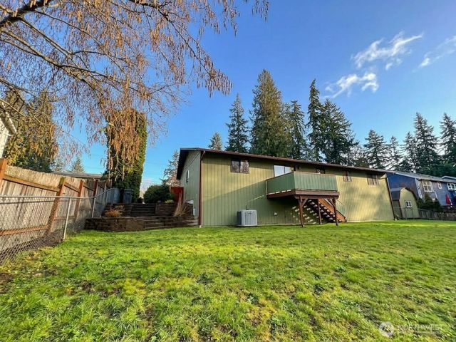 13111 Elm Avenue NW, Poulsbo, WA 98370