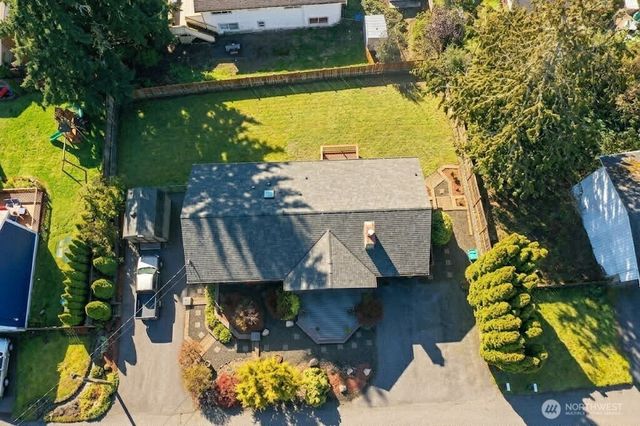 13111 Elm Avenue NW, Poulsbo, WA 98370