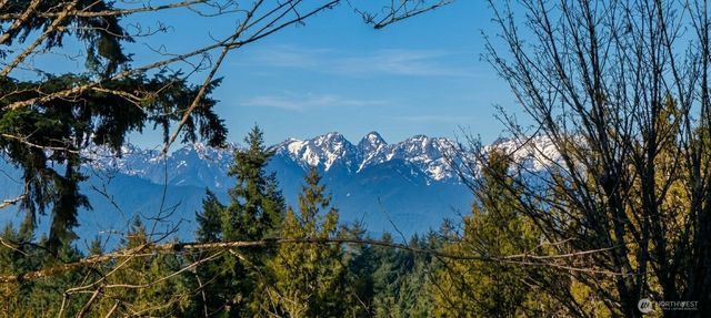 13111 Elm Avenue NW, Poulsbo, WA 98370