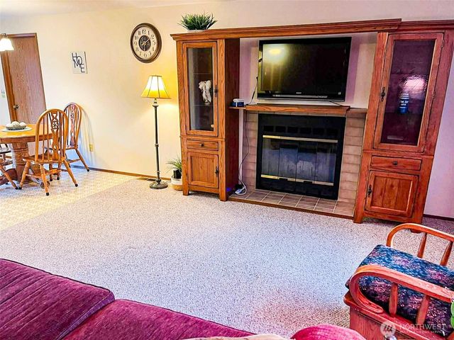 13111 Elm Avenue NW, Poulsbo, WA 98370