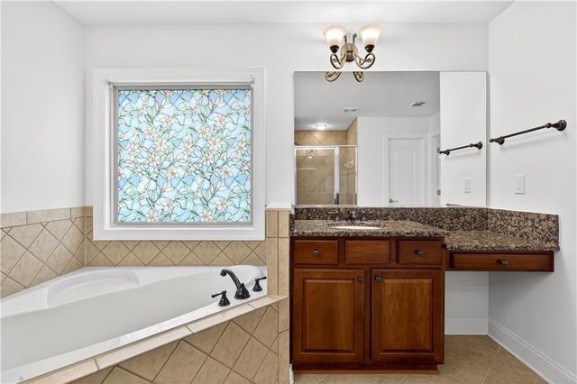 1739 Nemours Dr., Kennesaw, GA 30152
