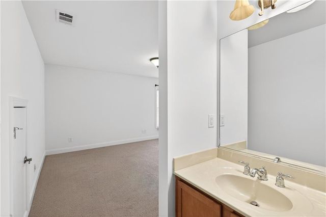 1739 Nemours Dr., Kennesaw, GA 30152