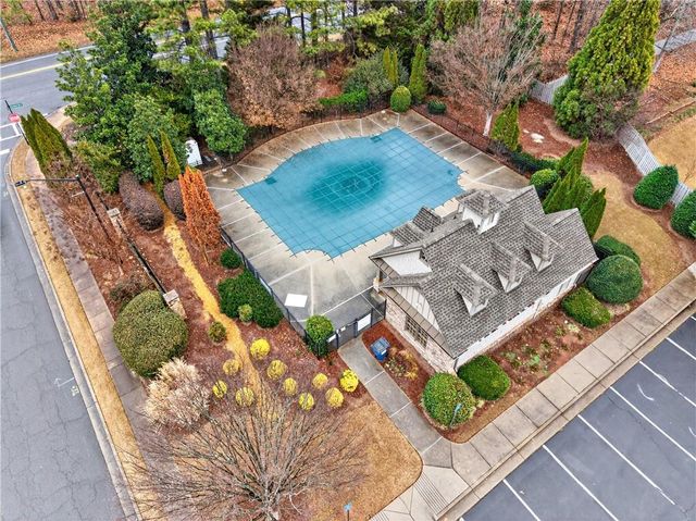 1739 Nemours Dr., Kennesaw, GA 30152
