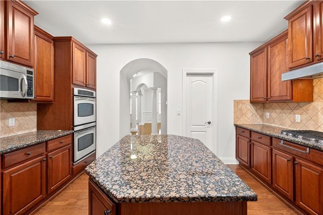 1739 Nemours Dr., Kennesaw, GA 30152