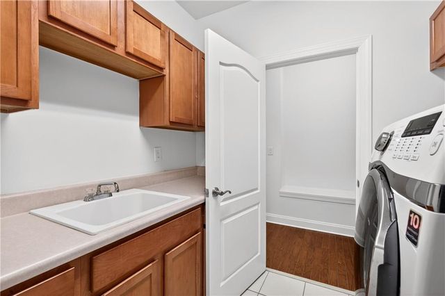 1739 Nemours Dr., Kennesaw, GA 30152