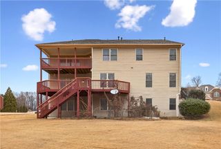 1739 Nemours Dr., Kennesaw, GA 30152