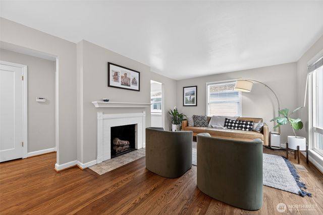 7310 30th Avenue SW, Seattle, WA 98126