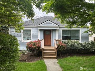 7310 30th Avenue SW, Seattle, WA 98126