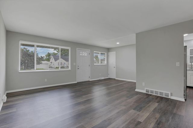 2758 Beulah Road, Columbus, OH 43211