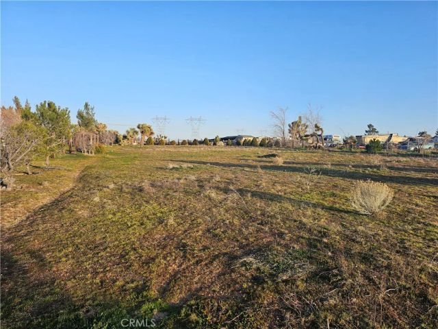 9878 Wilson Ranch, Phelan, CA 92371