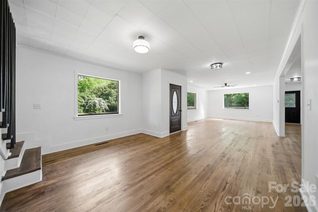907 Amelia Street, Newberry, SC 29108
